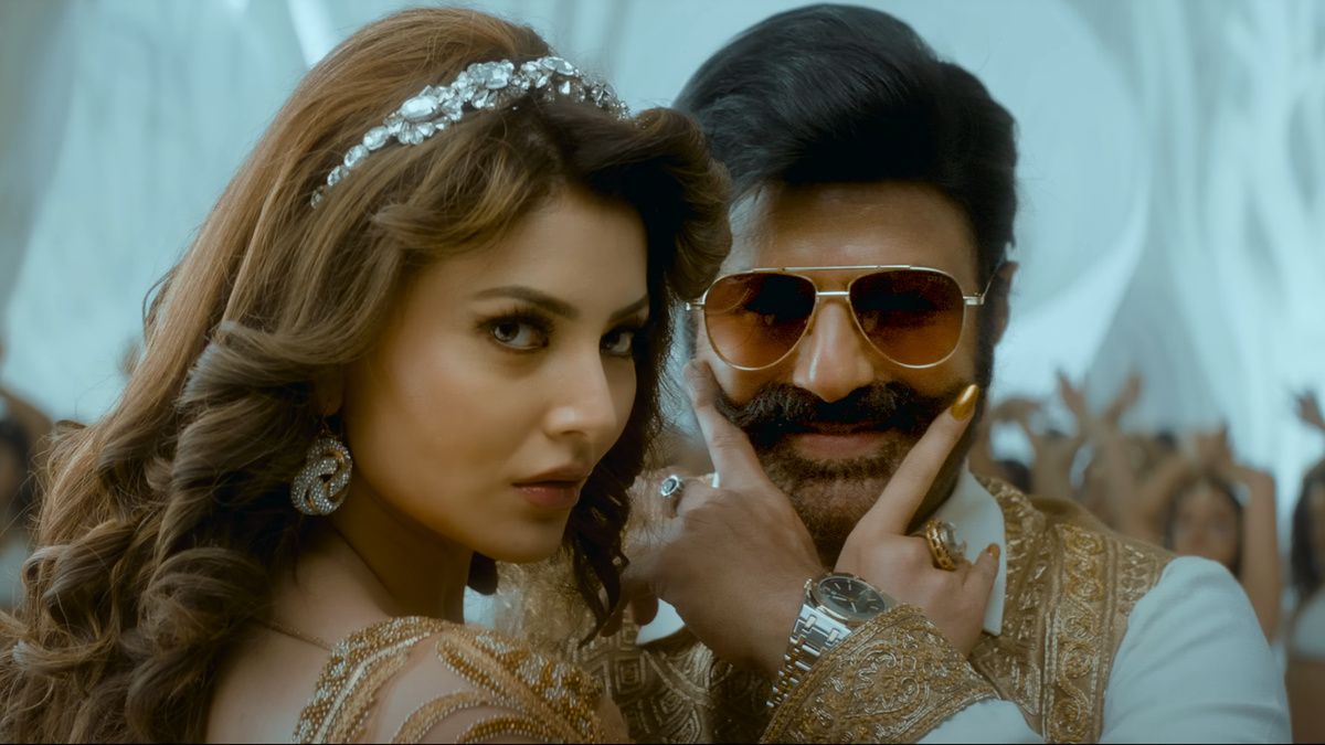Again Urvashi Rautela shakes Leg With Balayya